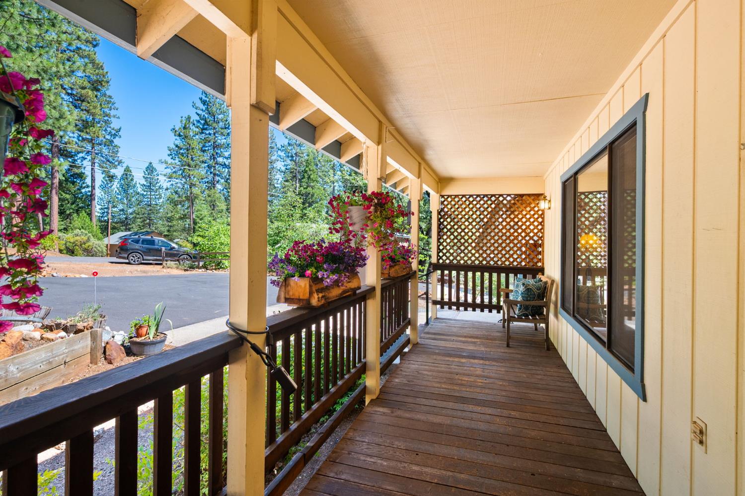 2015 E Mokelumne Drive