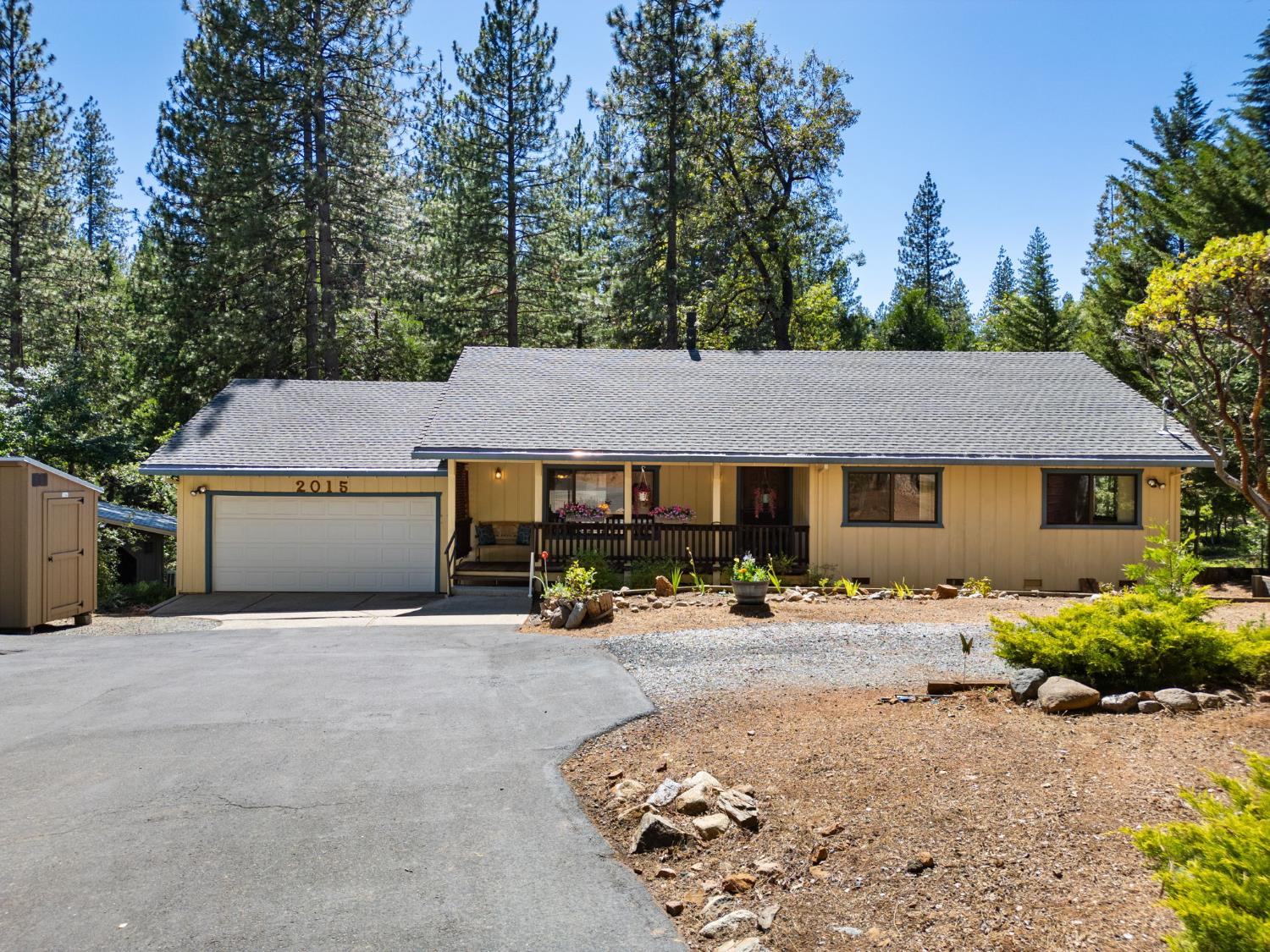 2015 E Mokelumne Drive