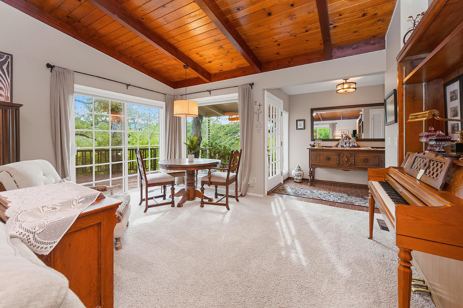 1493 Calaveritas Road