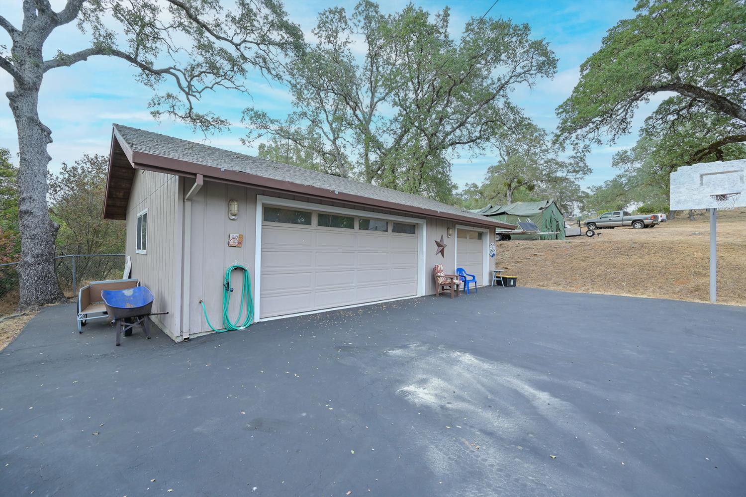 1493 Calaveritas Road