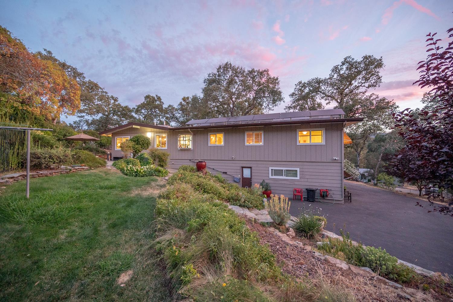 1493 Calaveritas Road