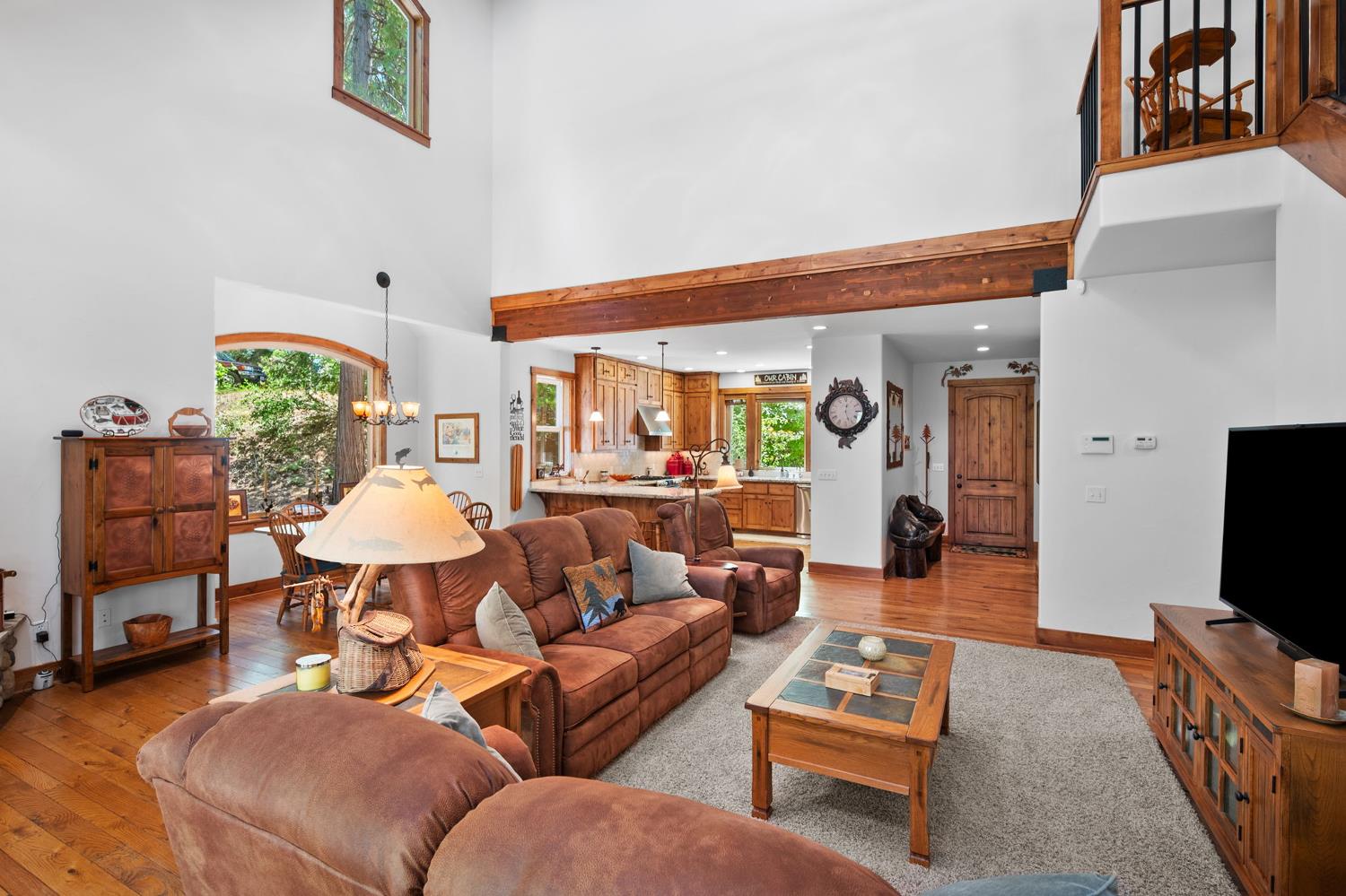 2838 Pine Knoll Drive
