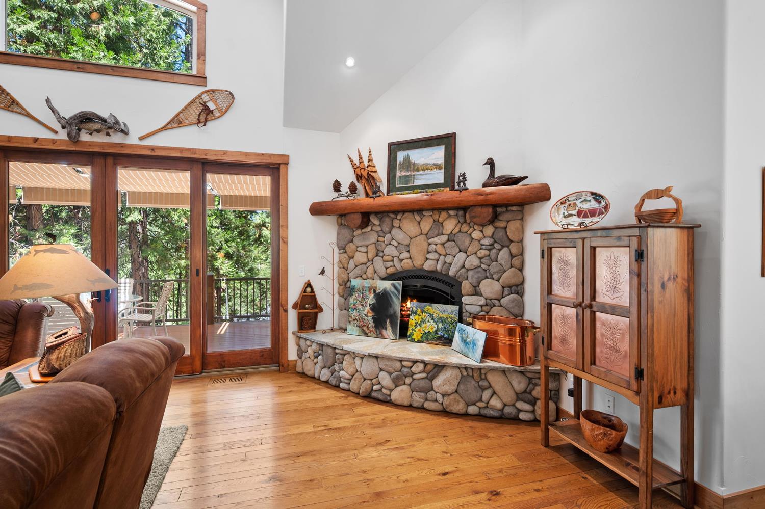 2838 Pine Knoll Drive