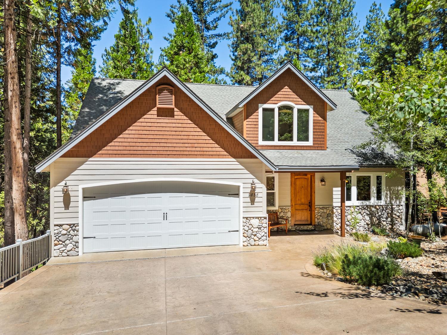 2838 Pine Knoll Drive