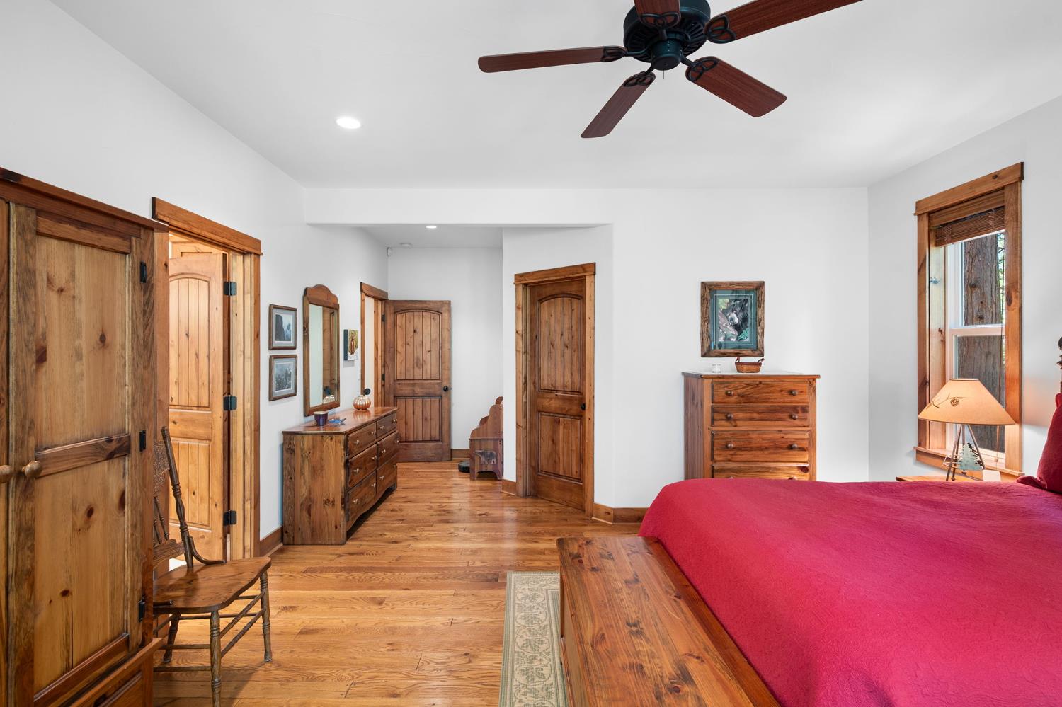2838 Pine Knoll Drive