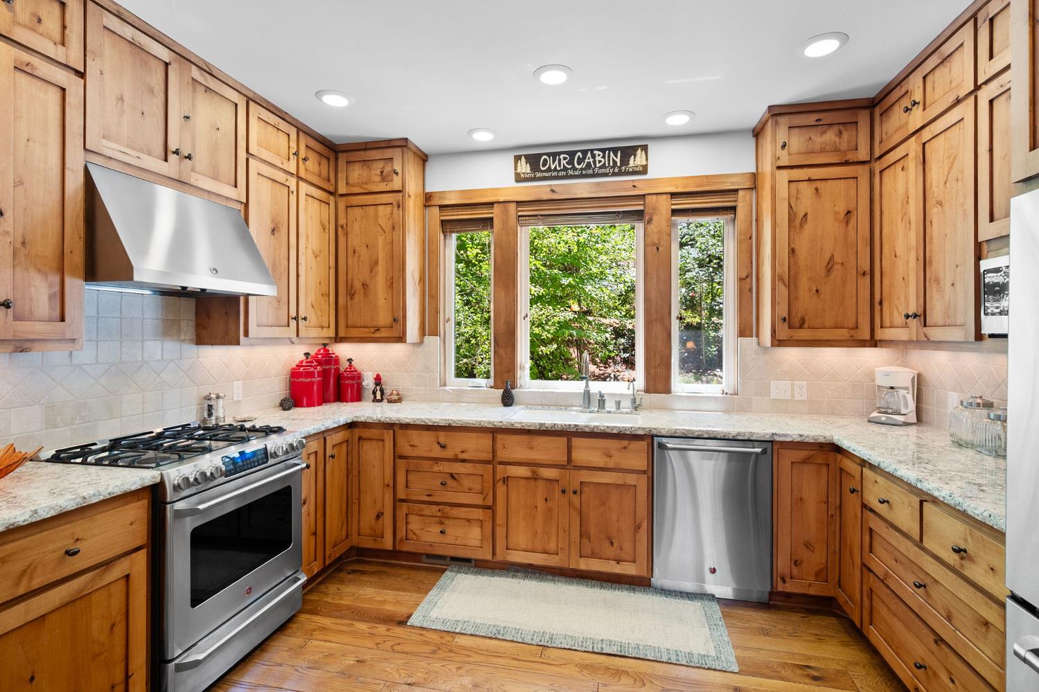 2838 Pine Knoll Drive