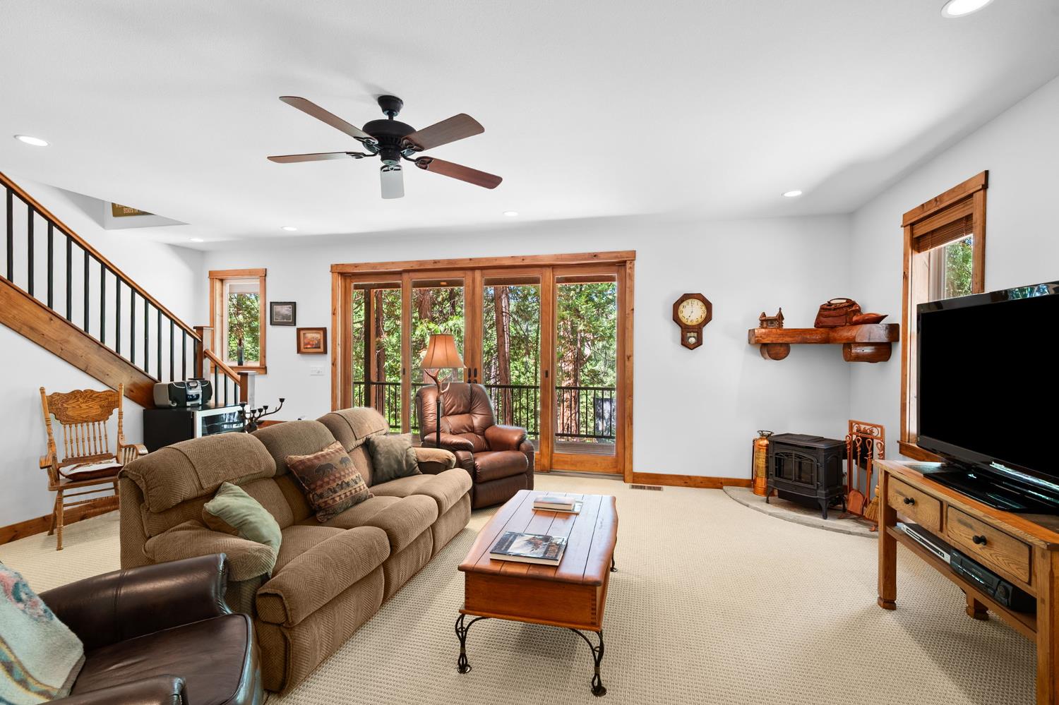 2838 Pine Knoll Drive