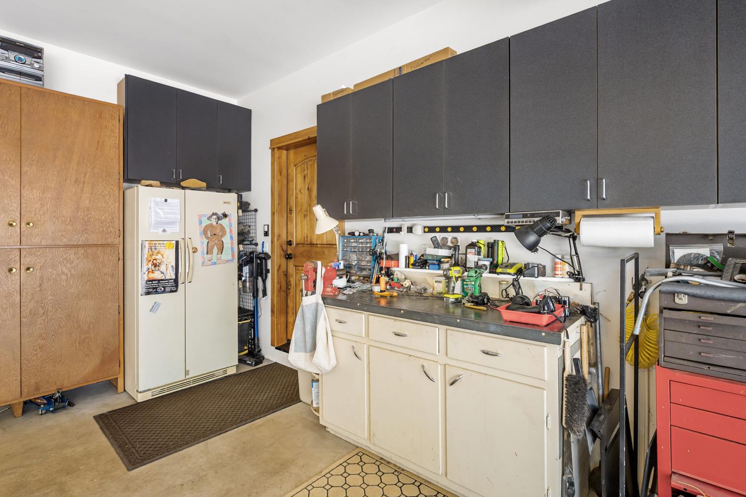 2838 Pine Knoll Drive