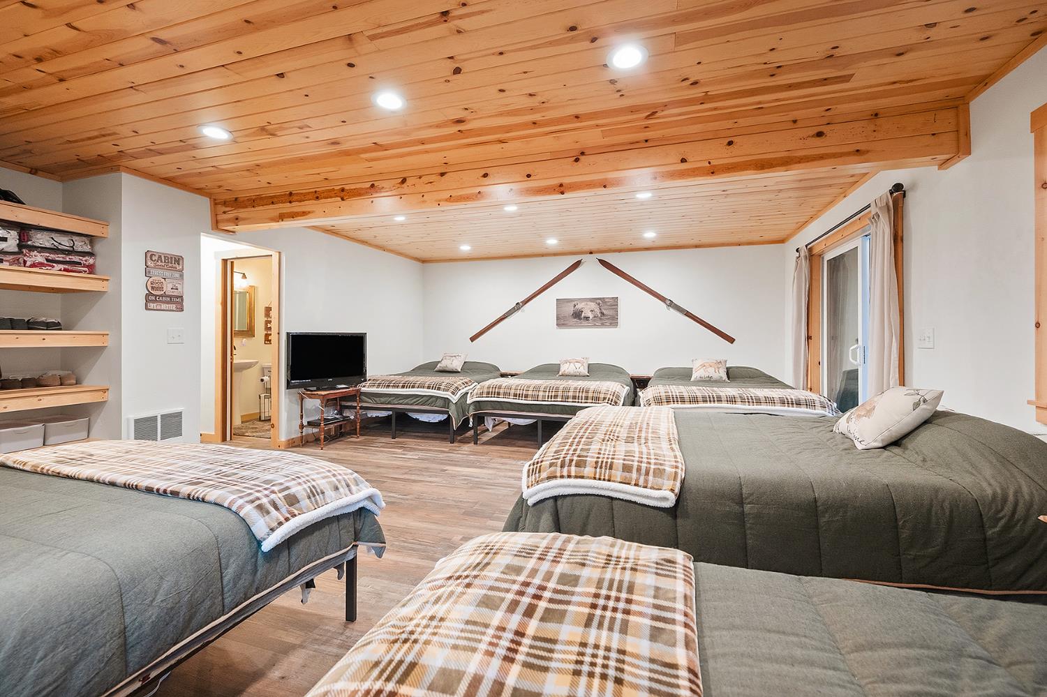 118 Silver Tip Road