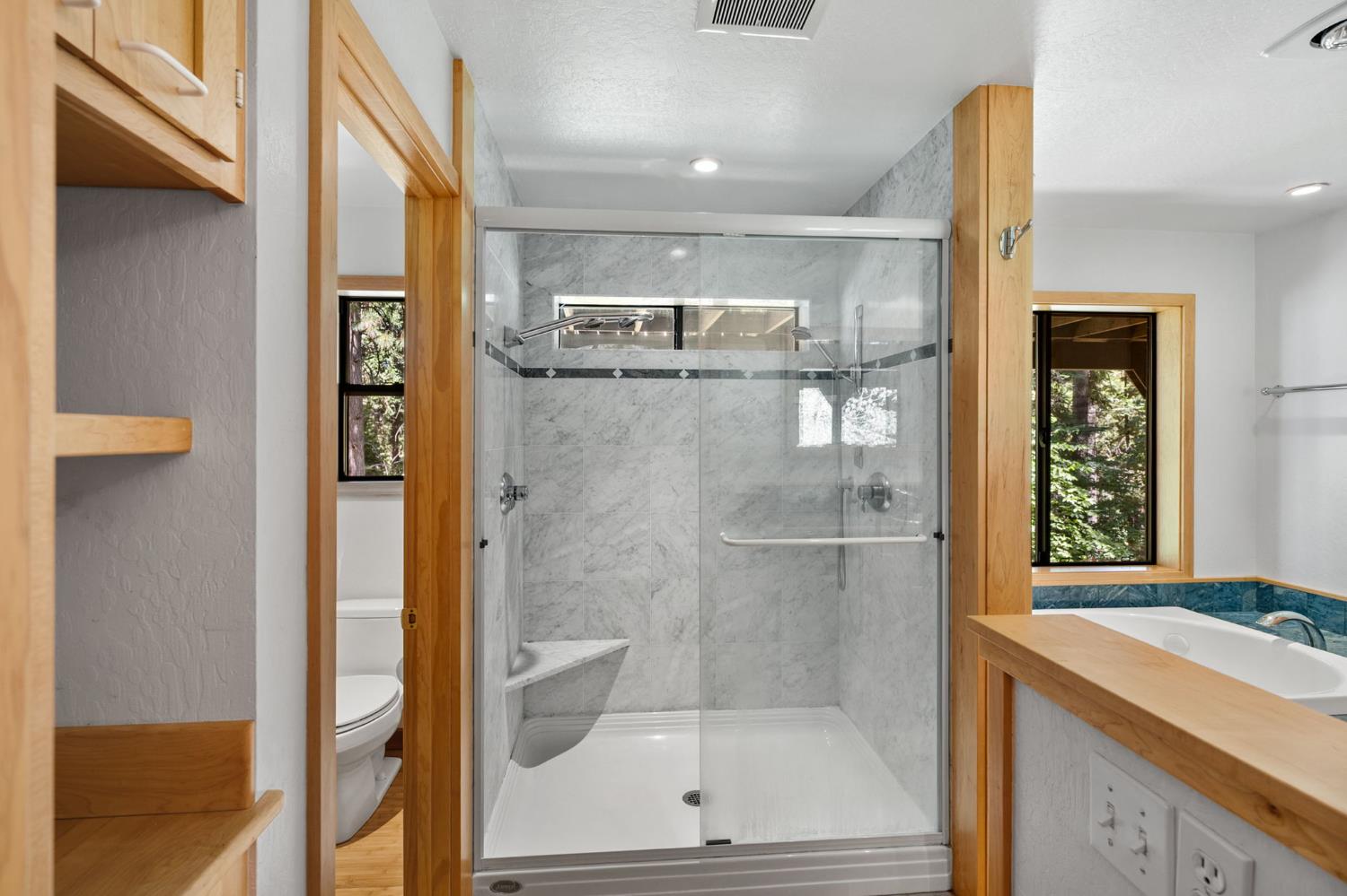 2430 Navajo Drive