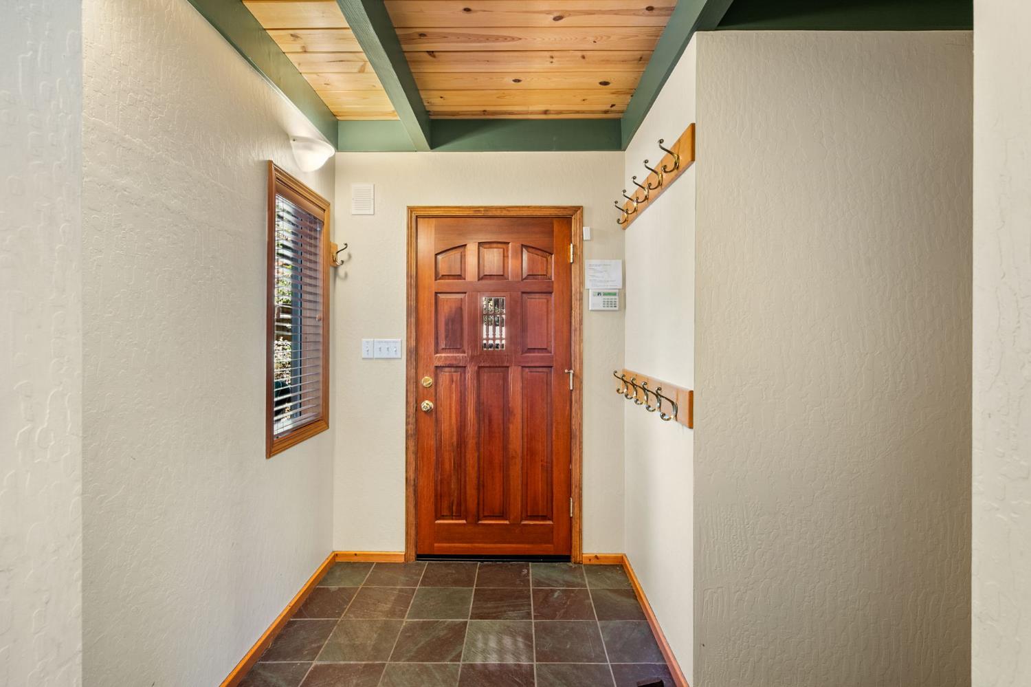 2430 Navajo Drive