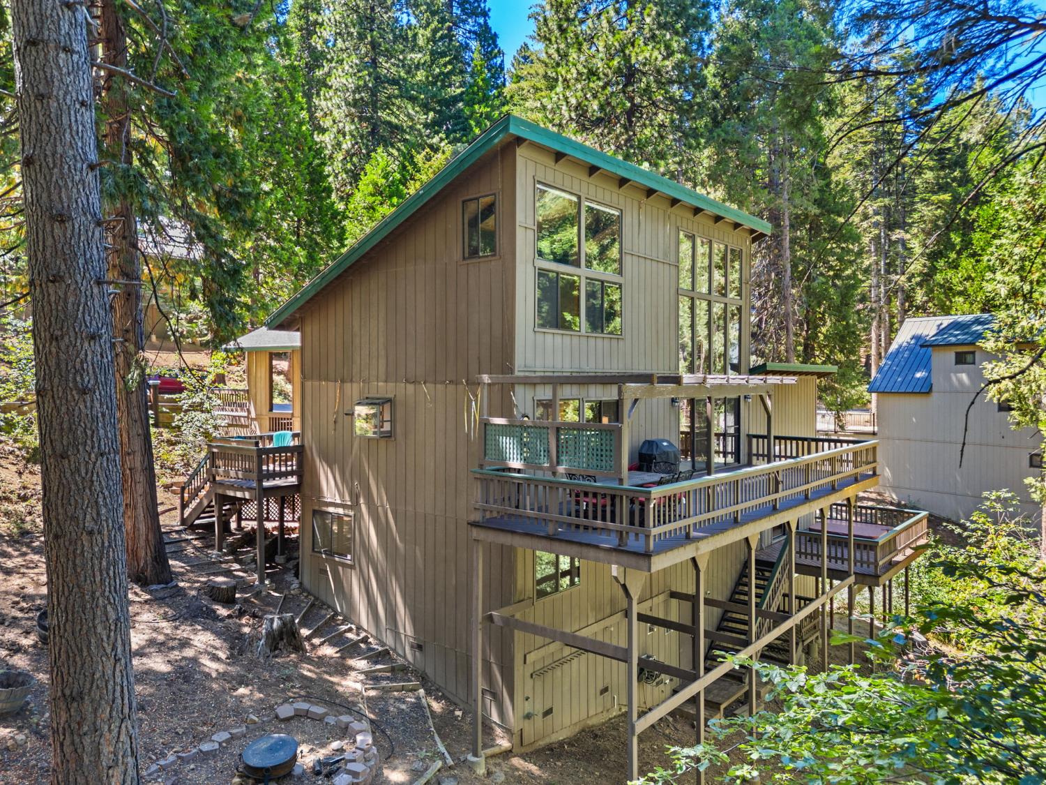 2430 Navajo Drive