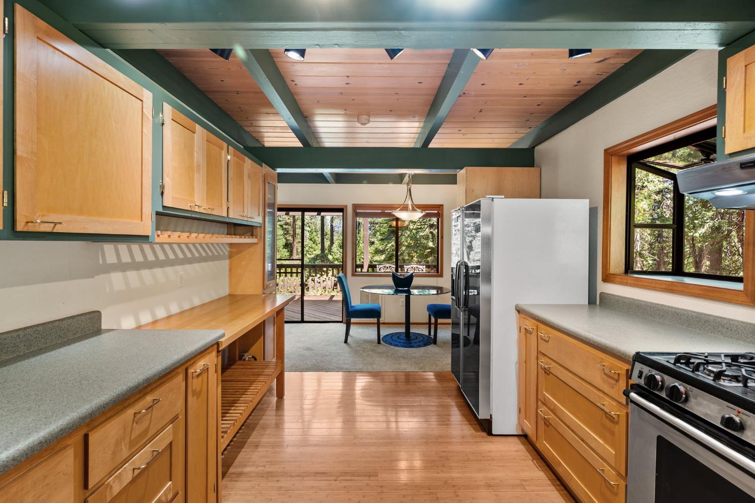 2430 Navajo Drive