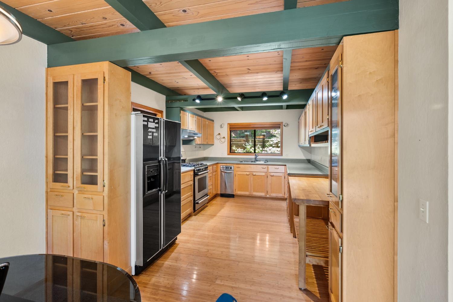 2430 Navajo Drive