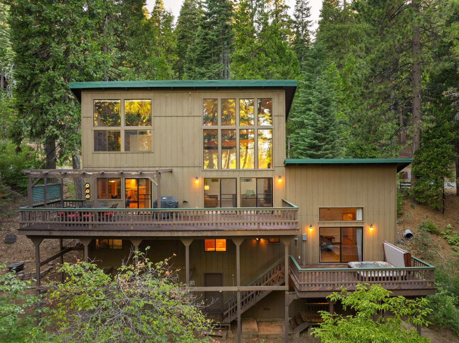 2430 Navajo Drive