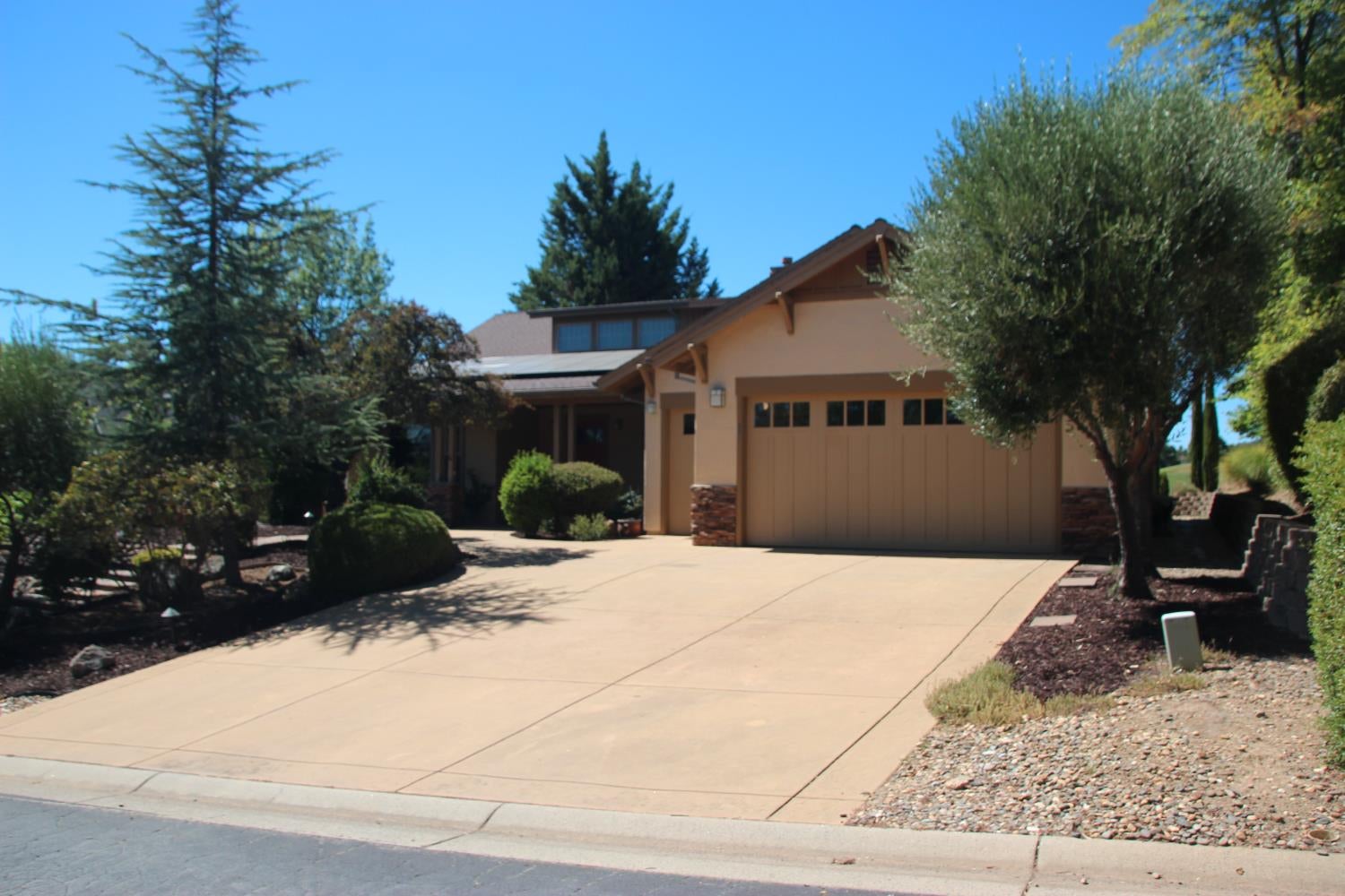 807 Smith Flat Road