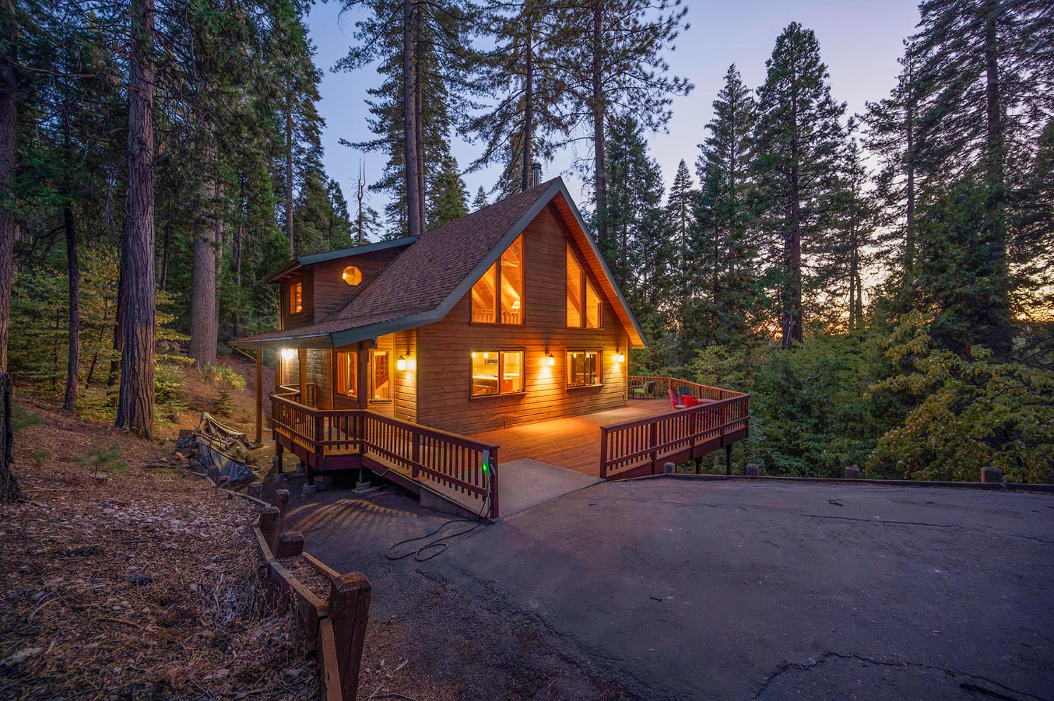 1280 Wawona Way