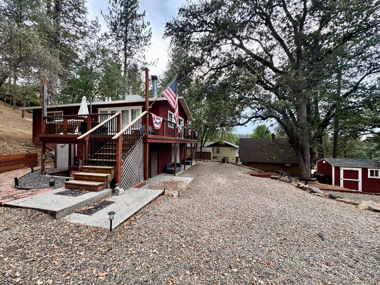 19590 Cottonwood Street