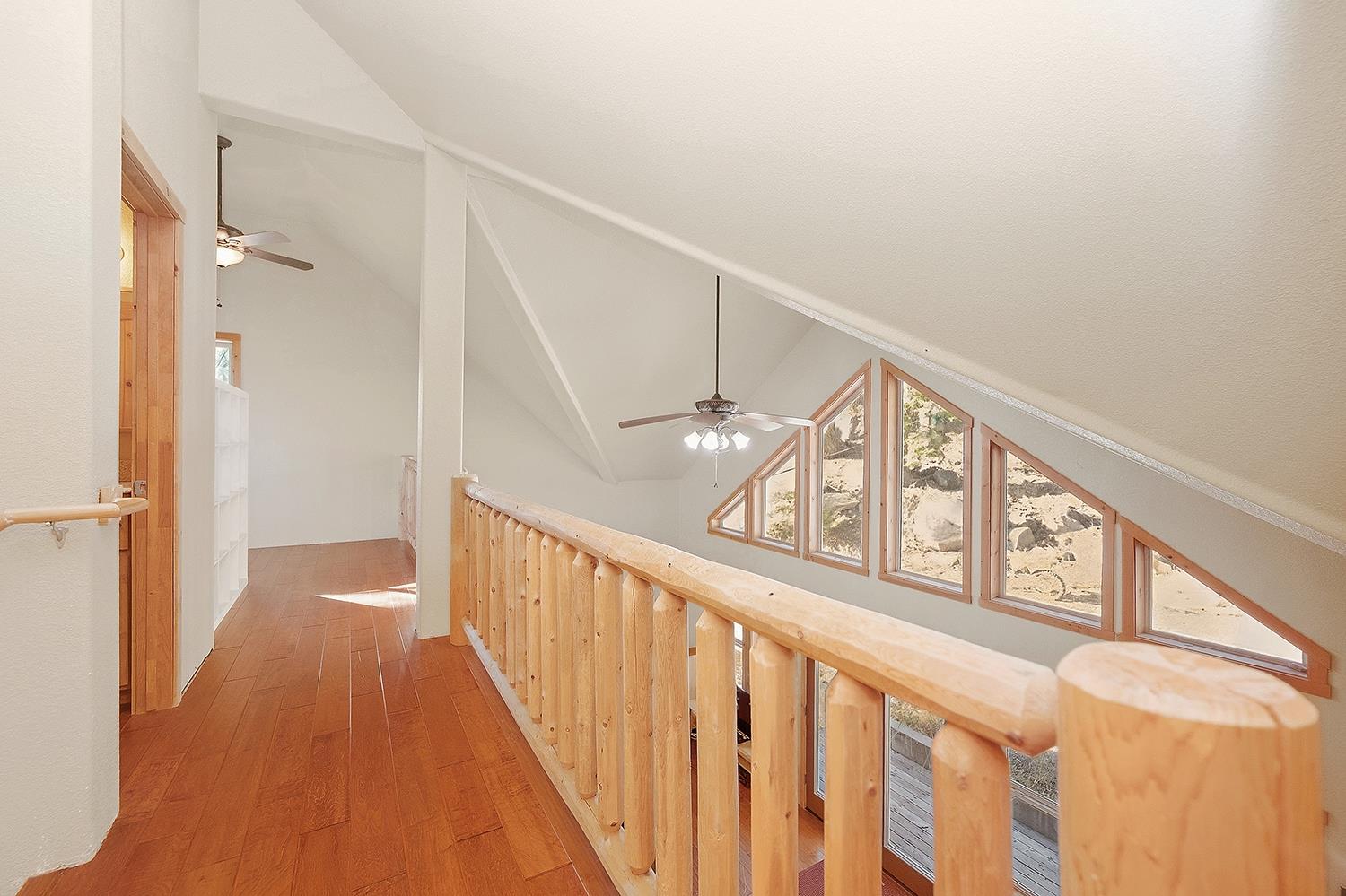 1361 Summit View Road