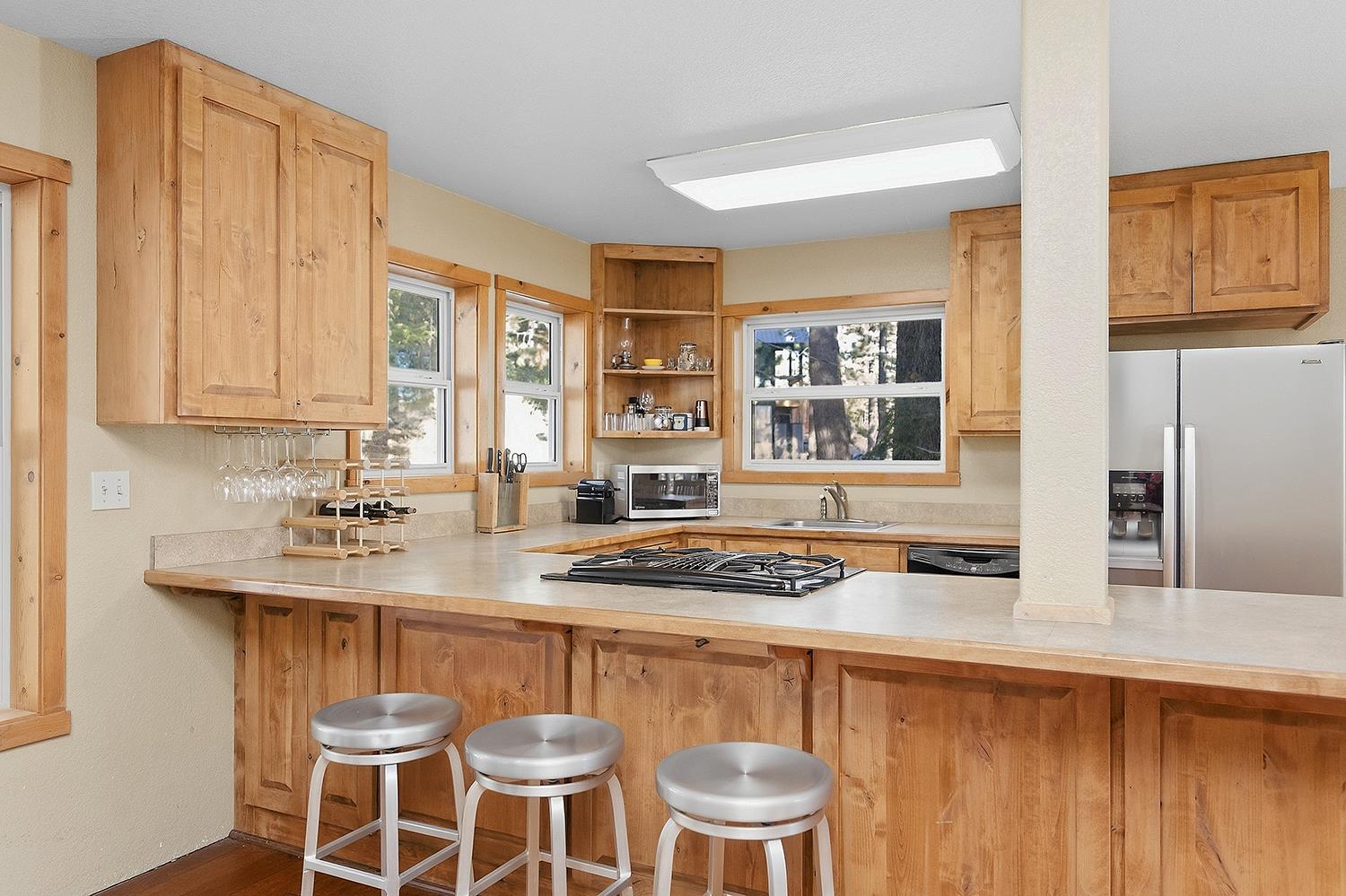 1361 Summit View Road