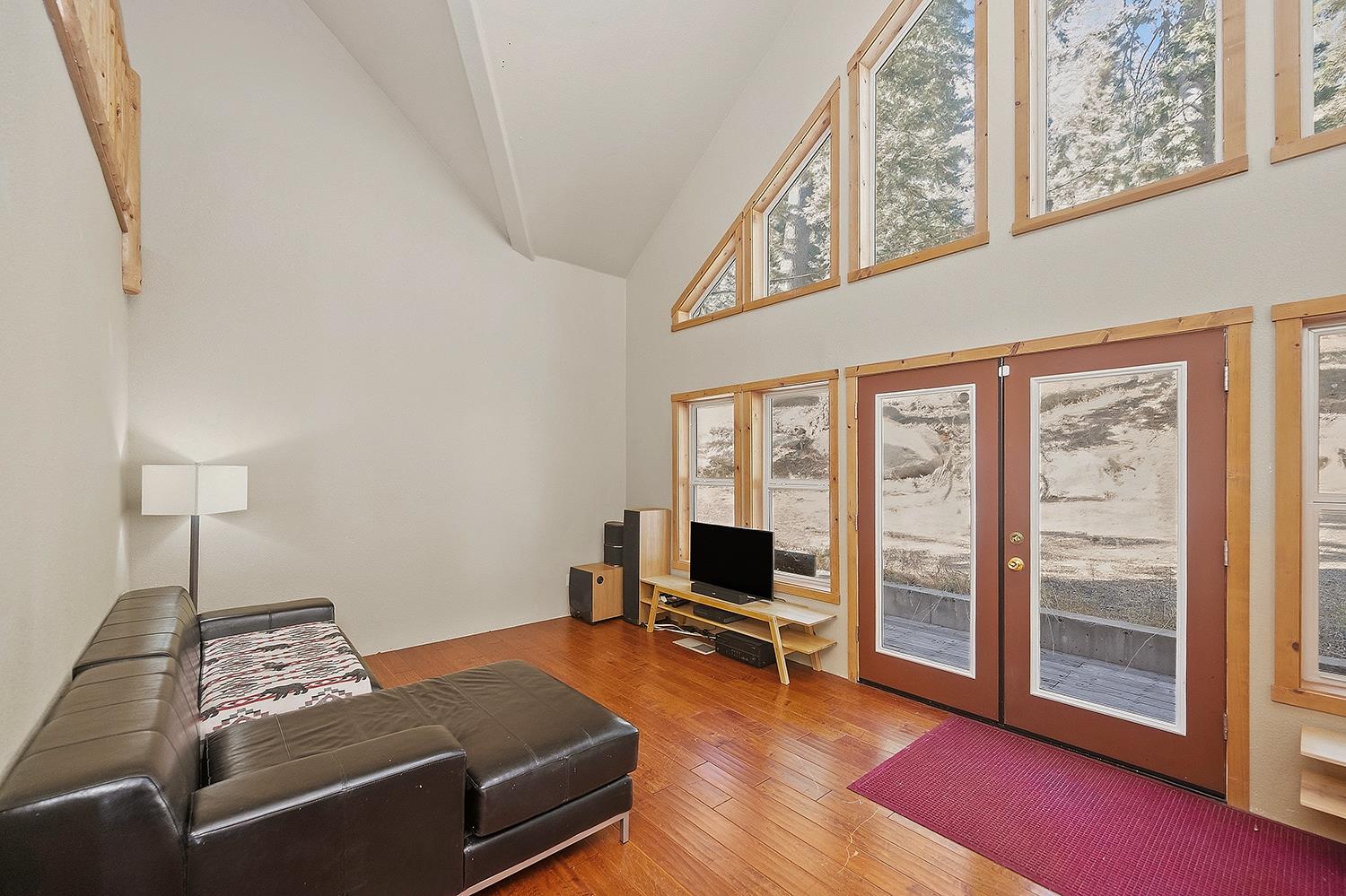 1361 Summit View Road