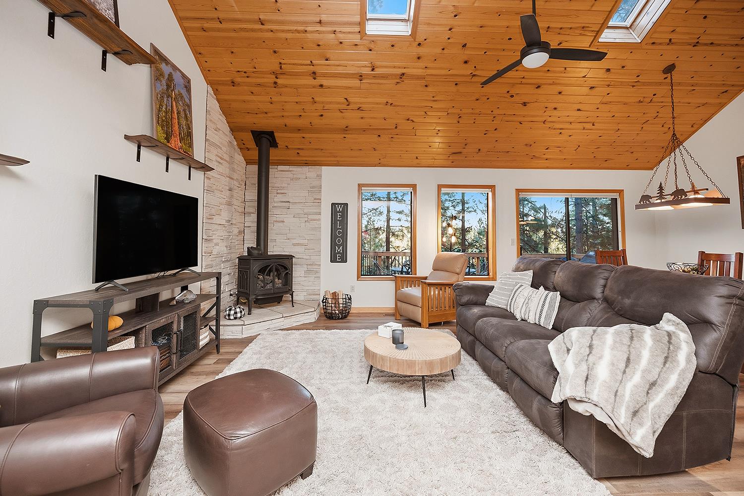 1691 Shirley Way