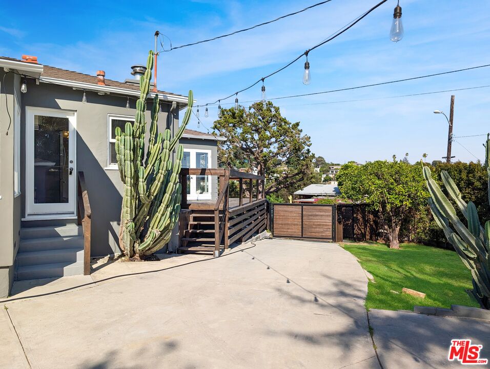 1643 Rotary Dr