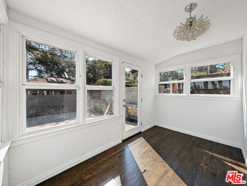 1643 Rotary Dr
