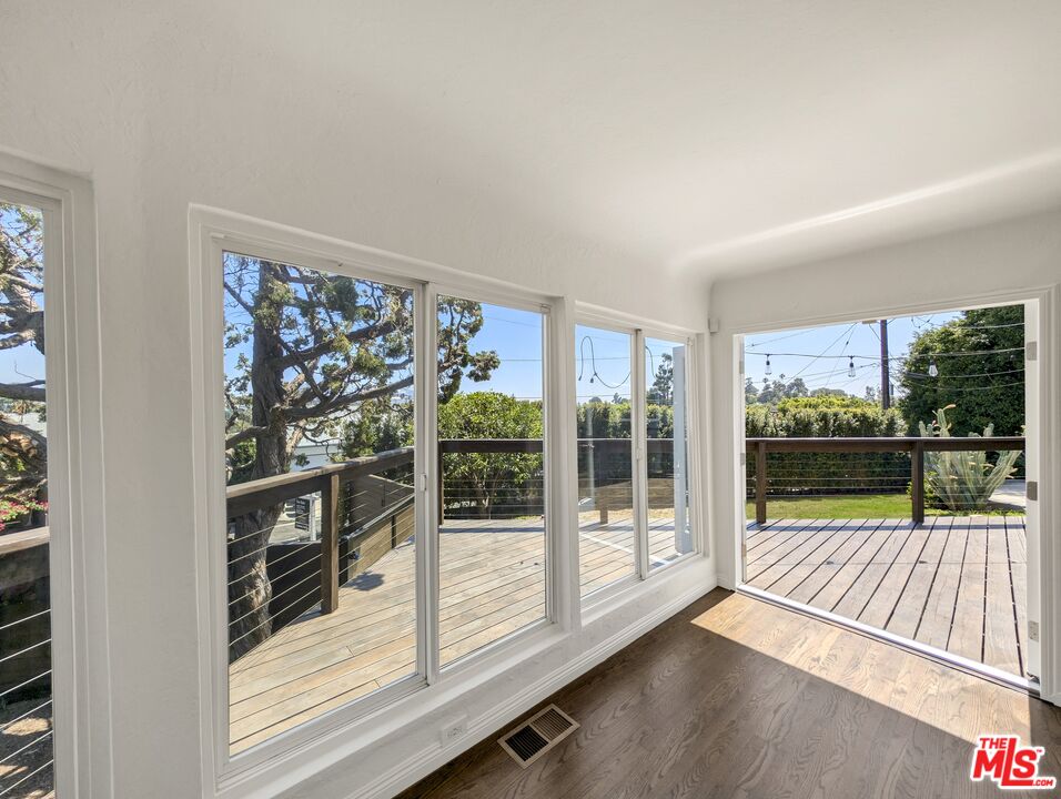 1643 Rotary Dr