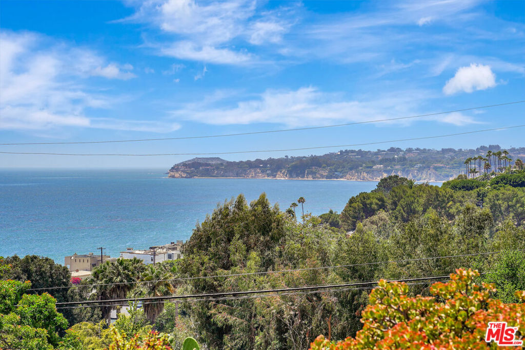 27104 Sea Vista Drive