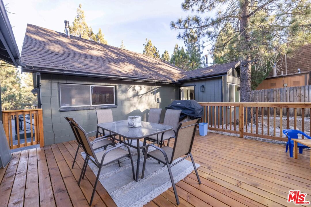 333 Downey Dr