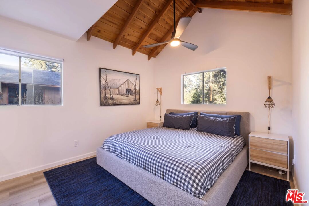 333 Downey Dr