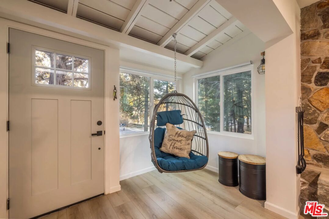 333 Downey Dr