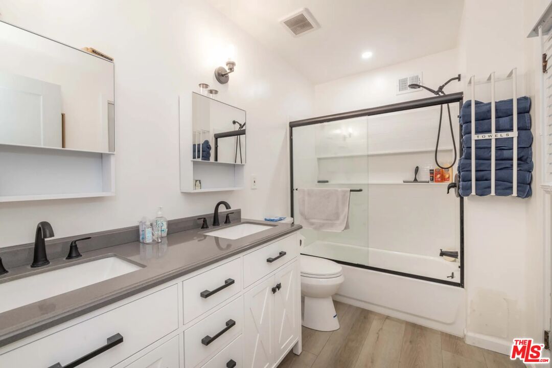 333 Downey Dr