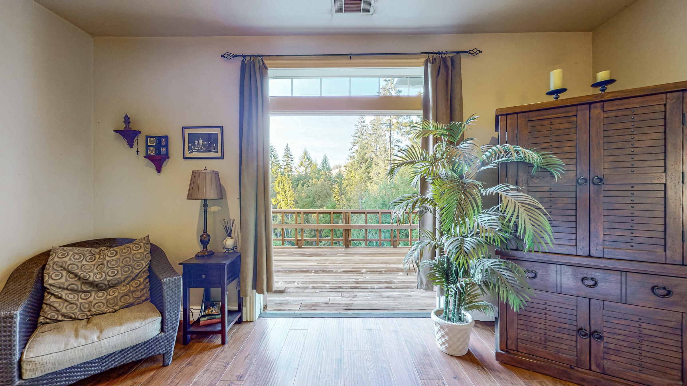 1444 Foss Road