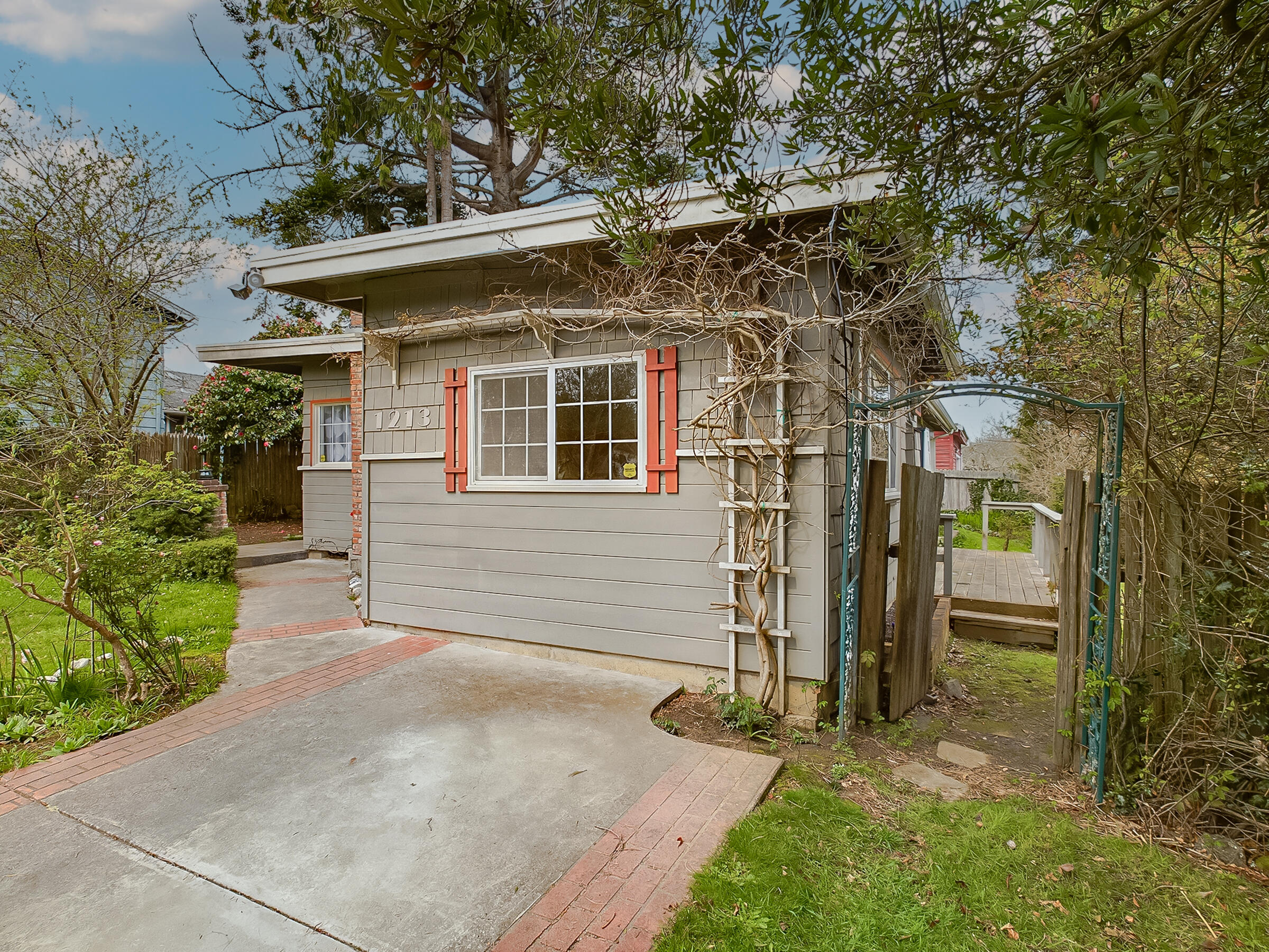 1213 Bryant Street