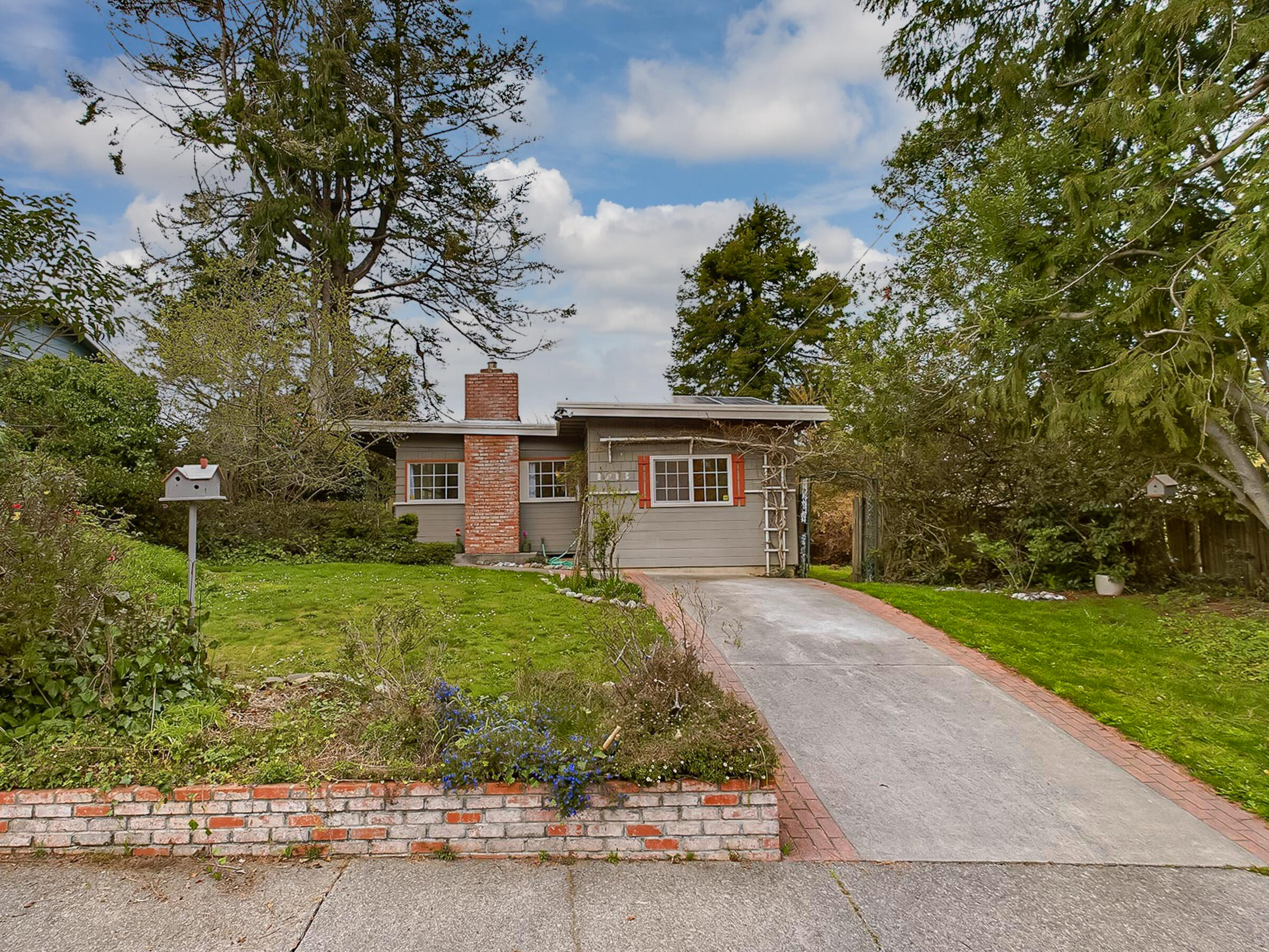 1213 Bryant Street