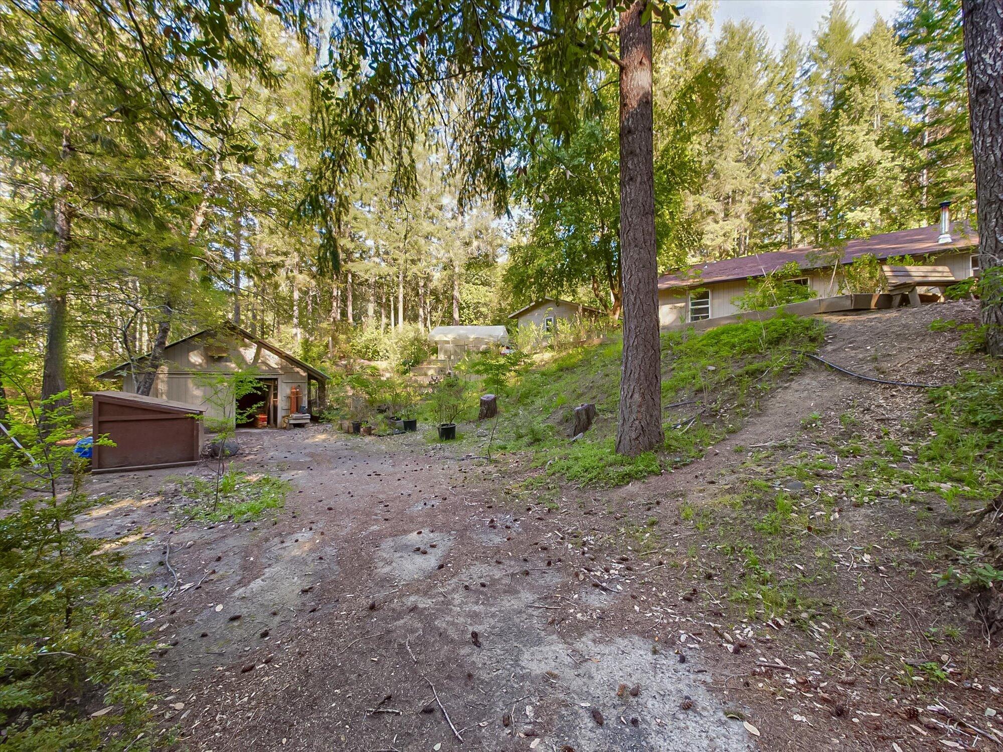 1316 Thomas Road