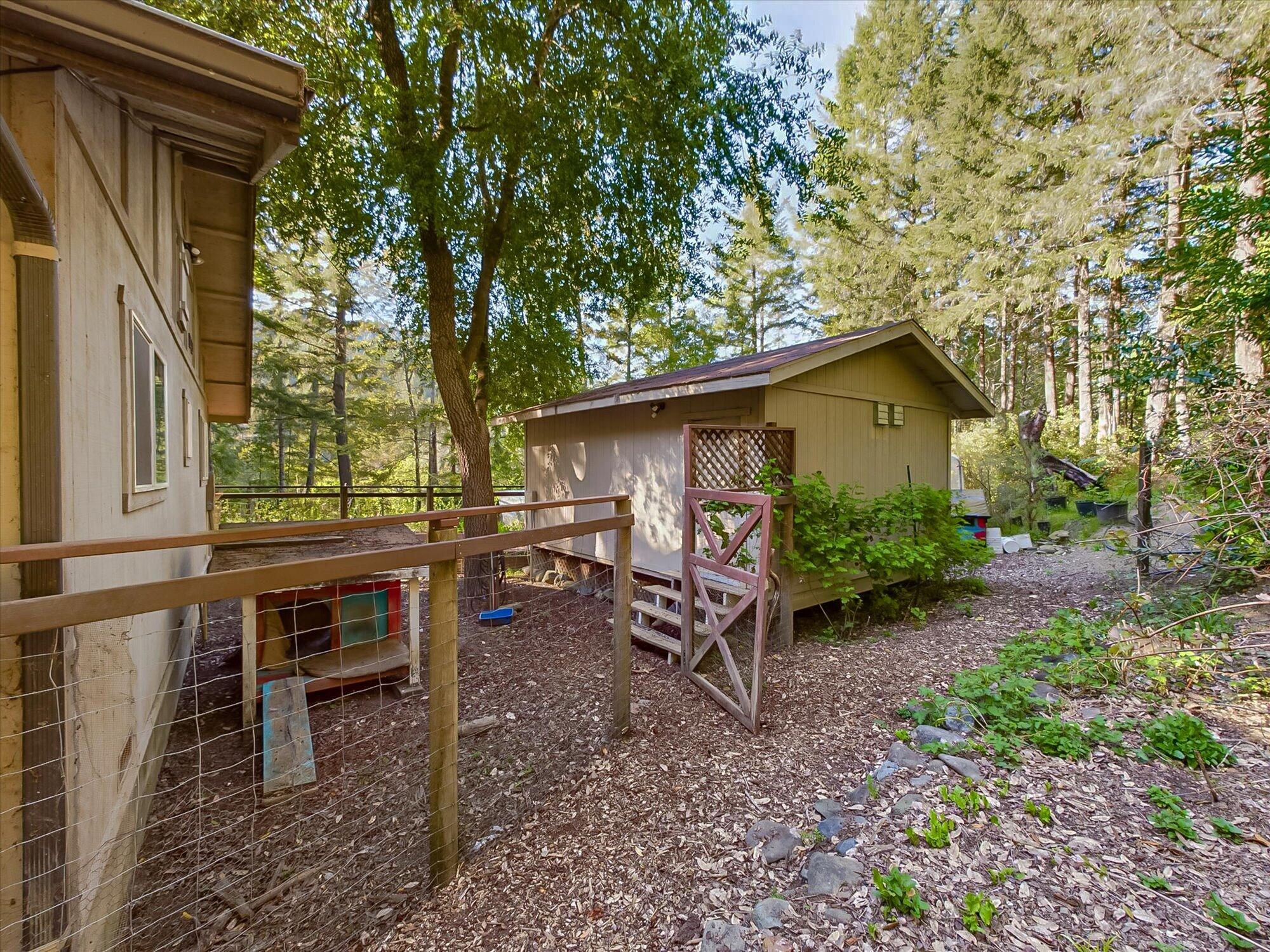 1316 Thomas Road