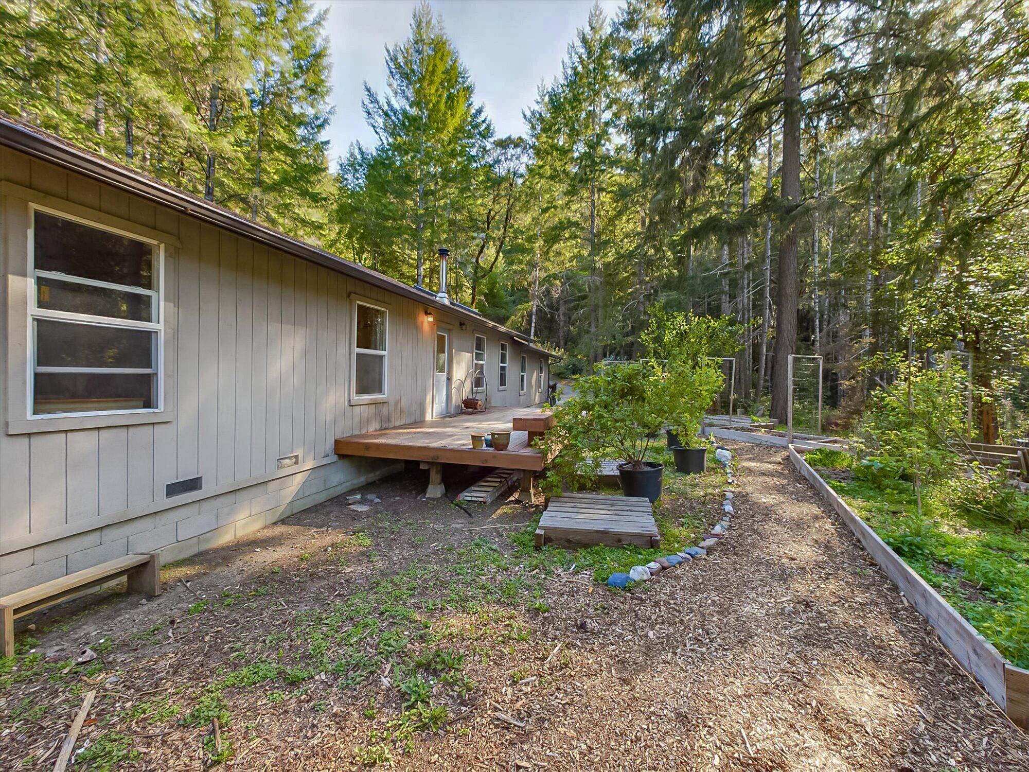 1316 Thomas Road