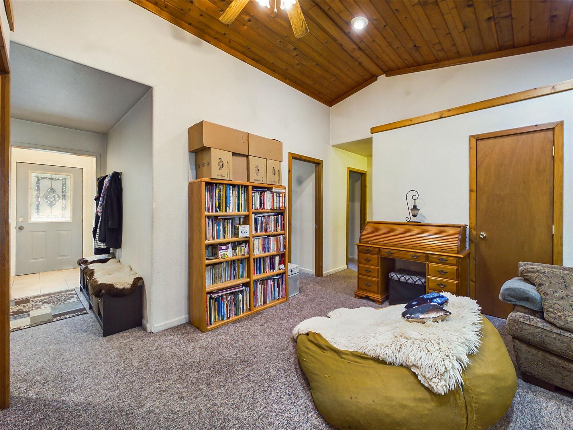 1316 Thomas Road