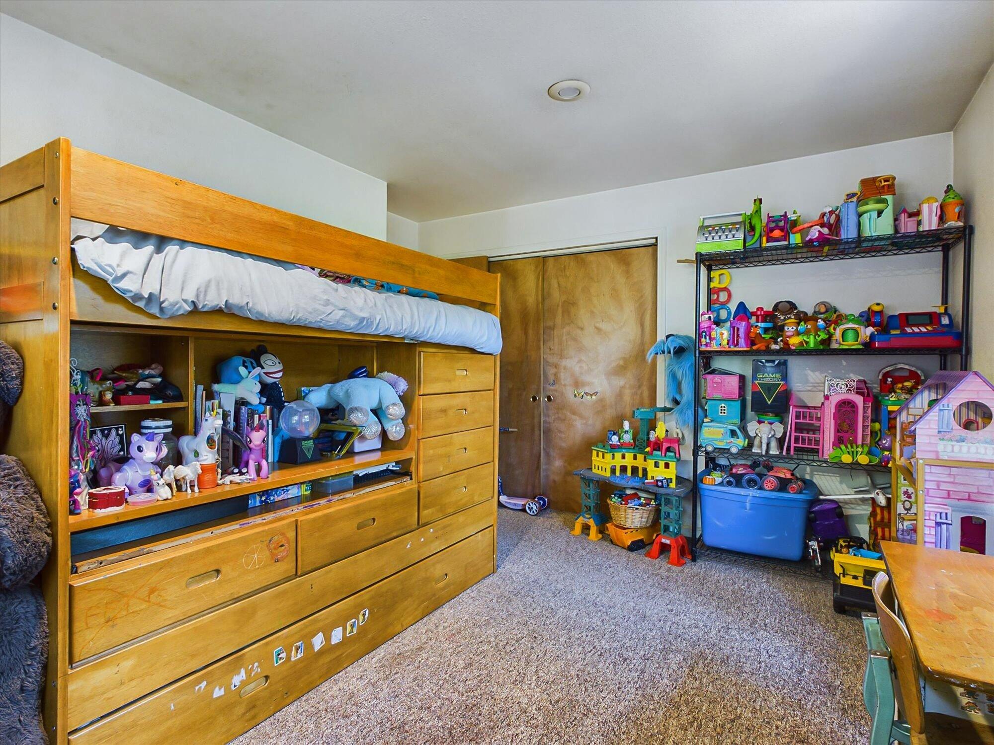 1316 Thomas Road