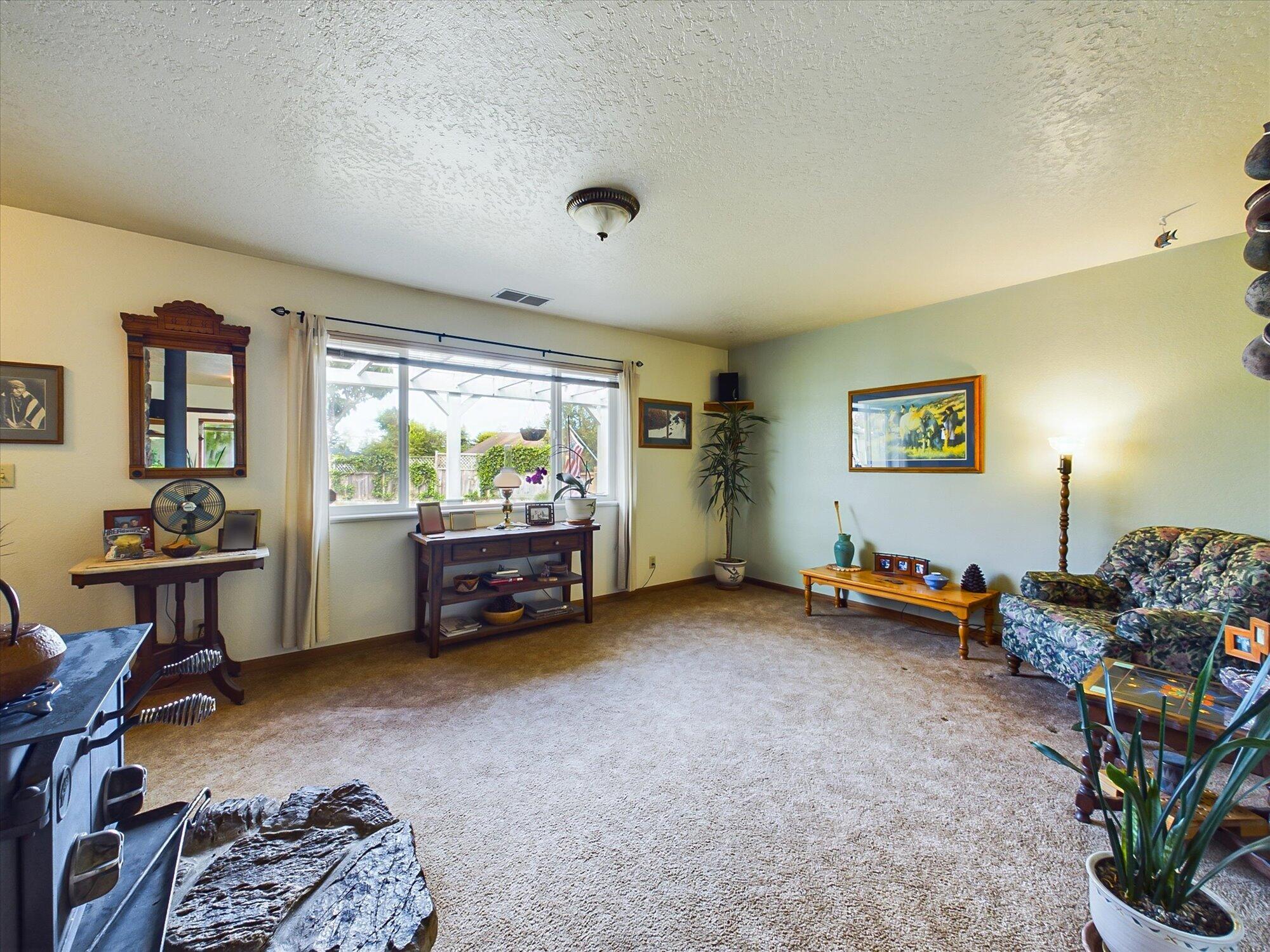 5519 Country Lane