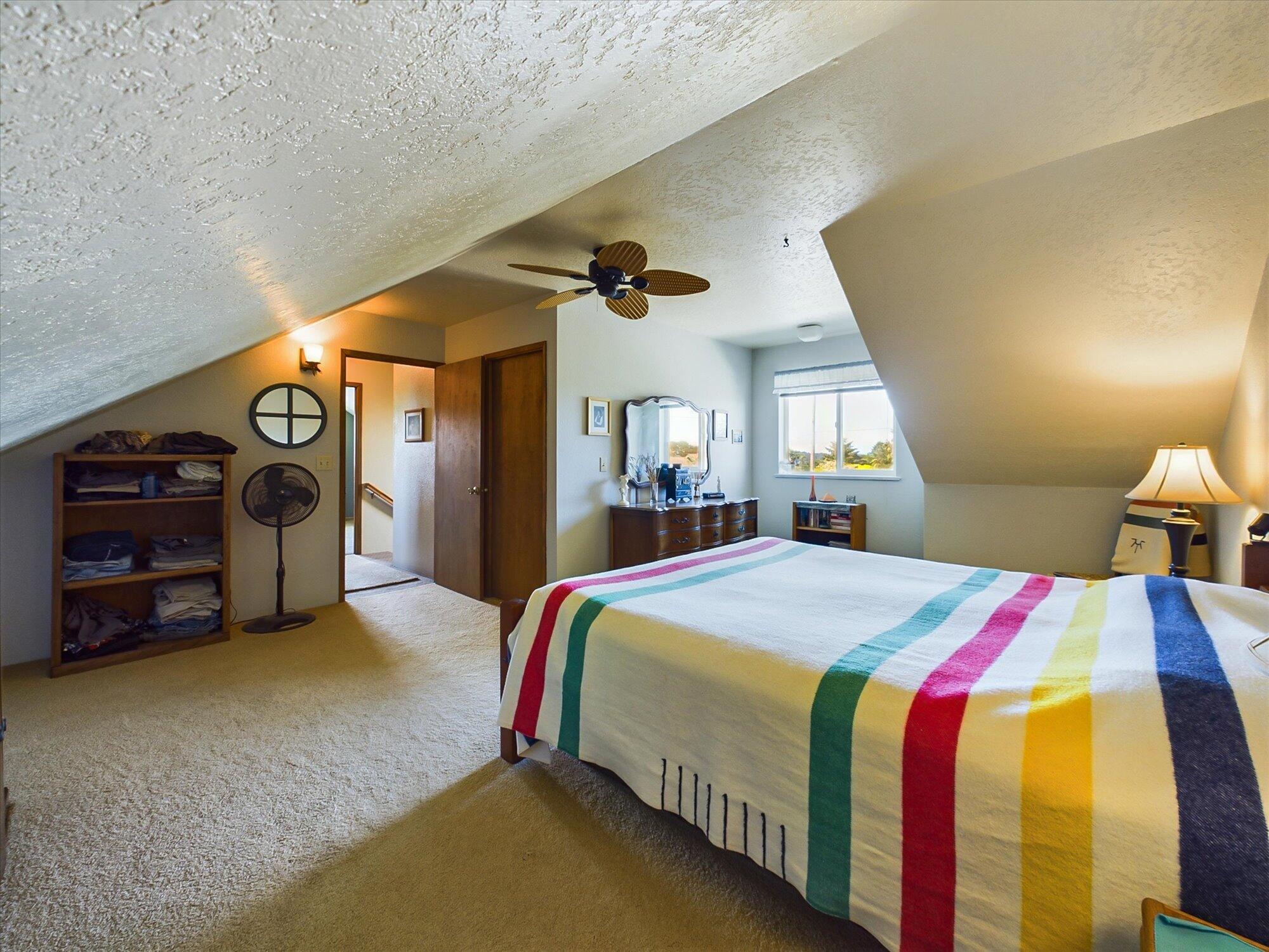 5519 Country Lane