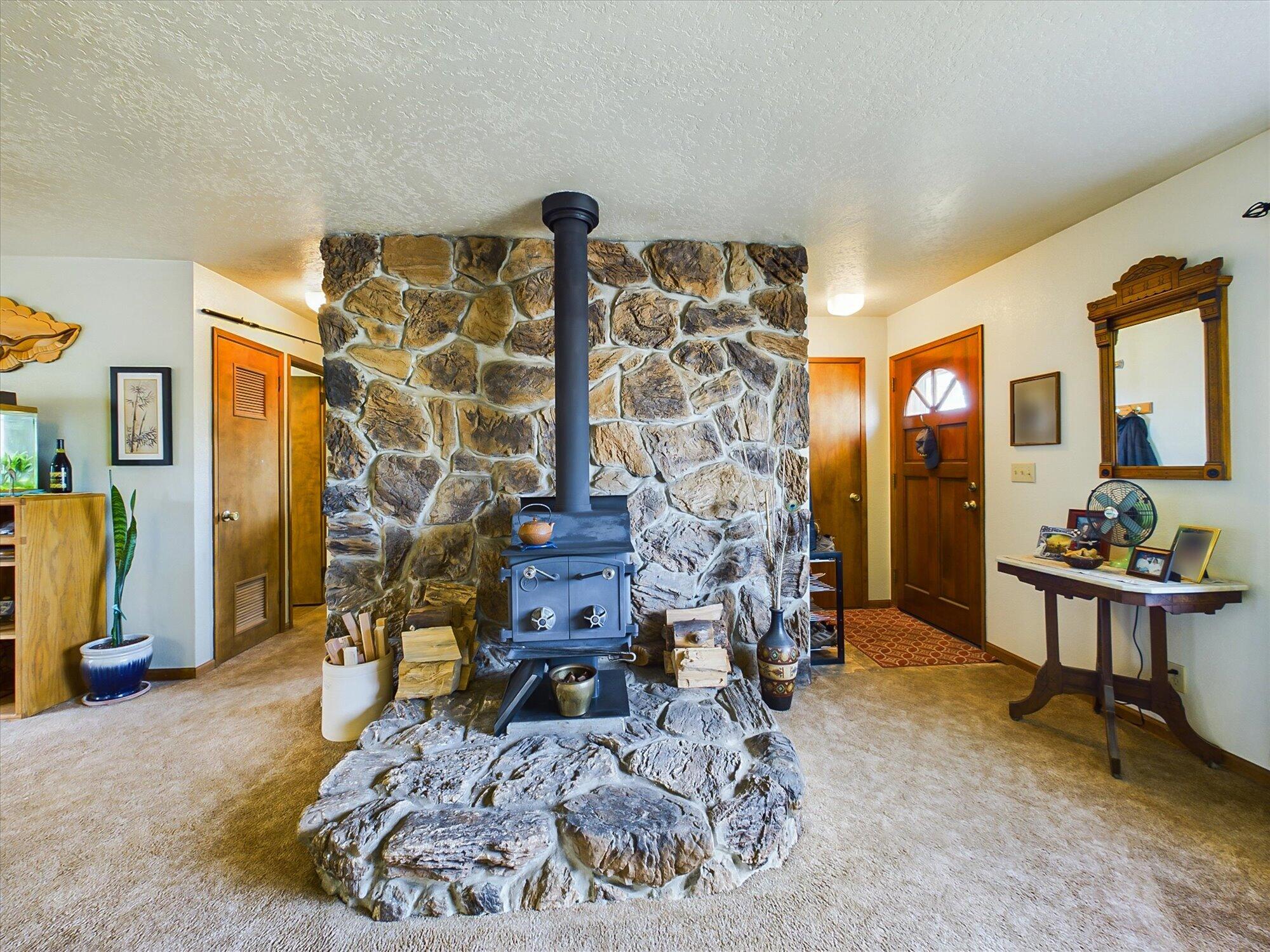 5519 Country Lane