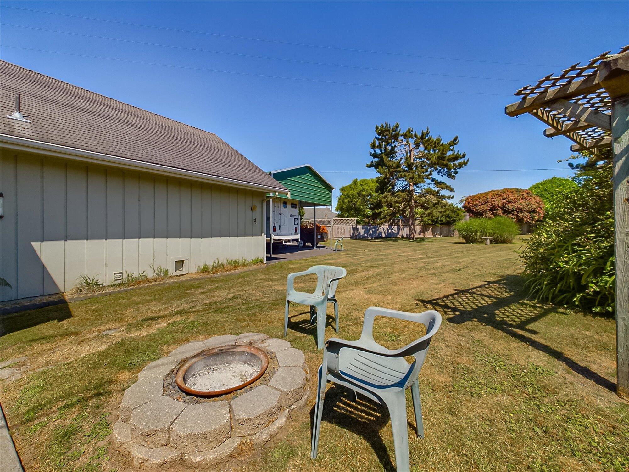 5519 Country Lane