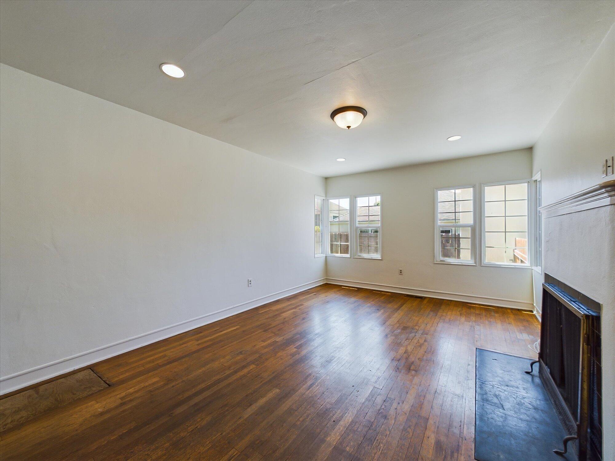 420 Long Street