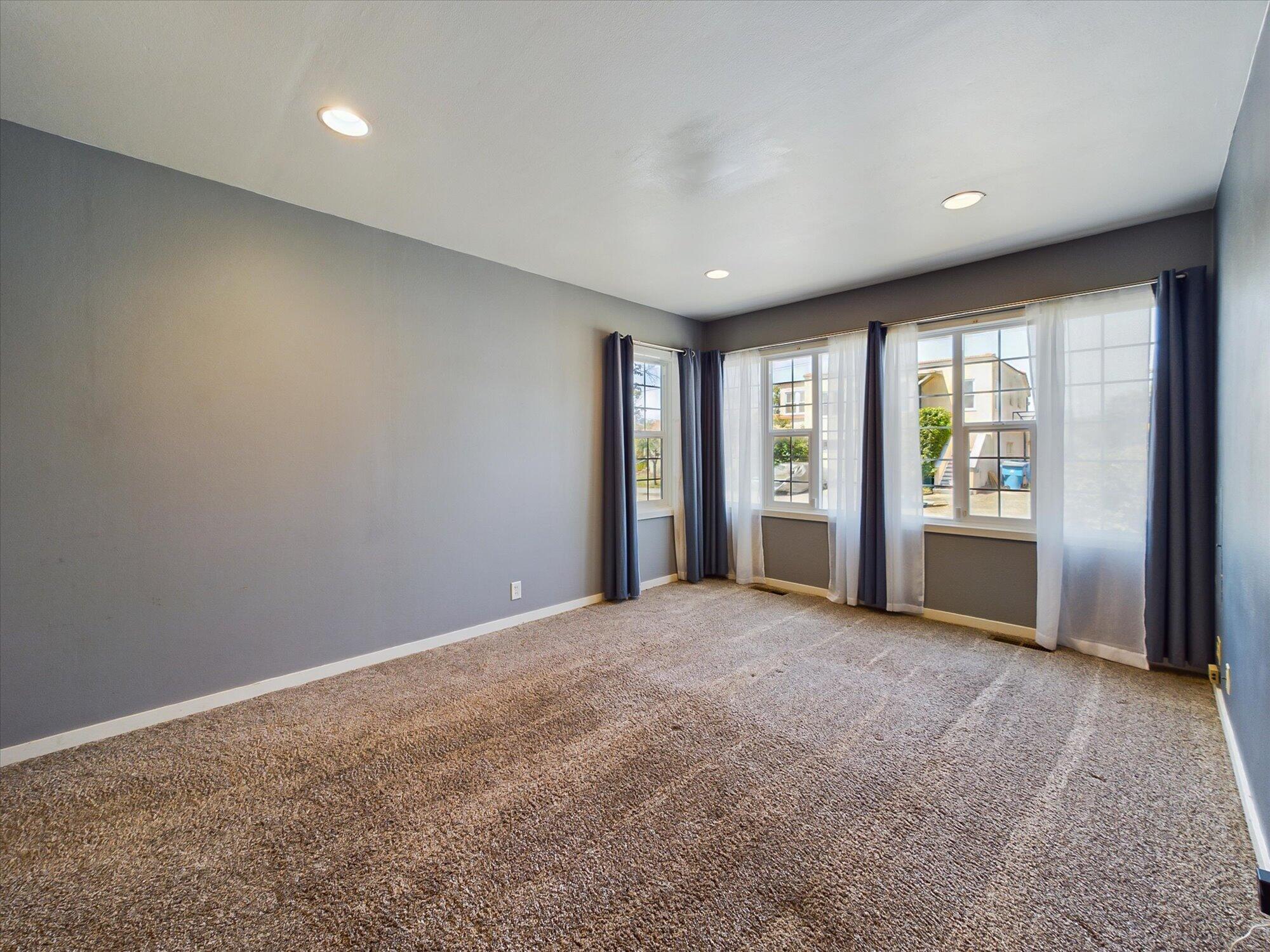 420 Long Street