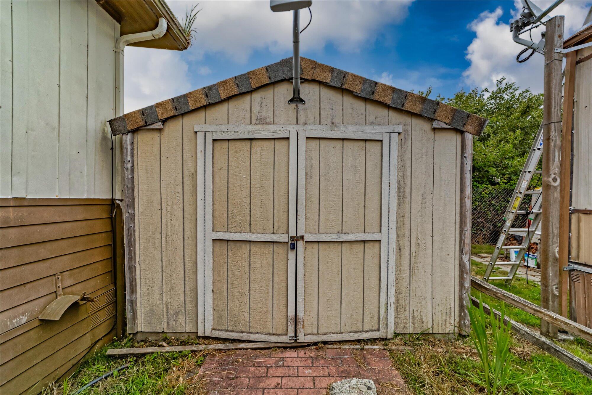 2351 Meadowbrook Drive, 68