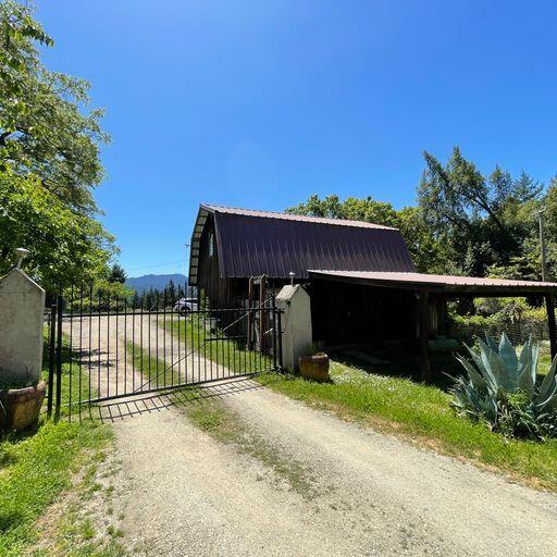435 Cathey Ranch Road